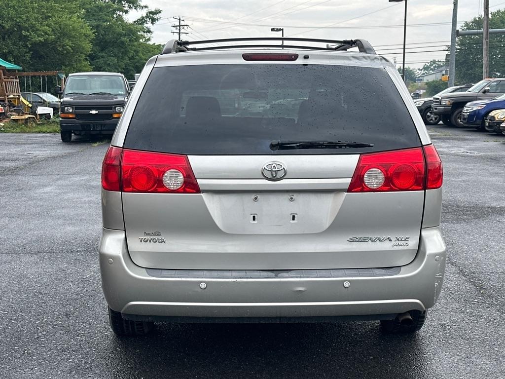 Toyota Sienna XLE AWD 2008