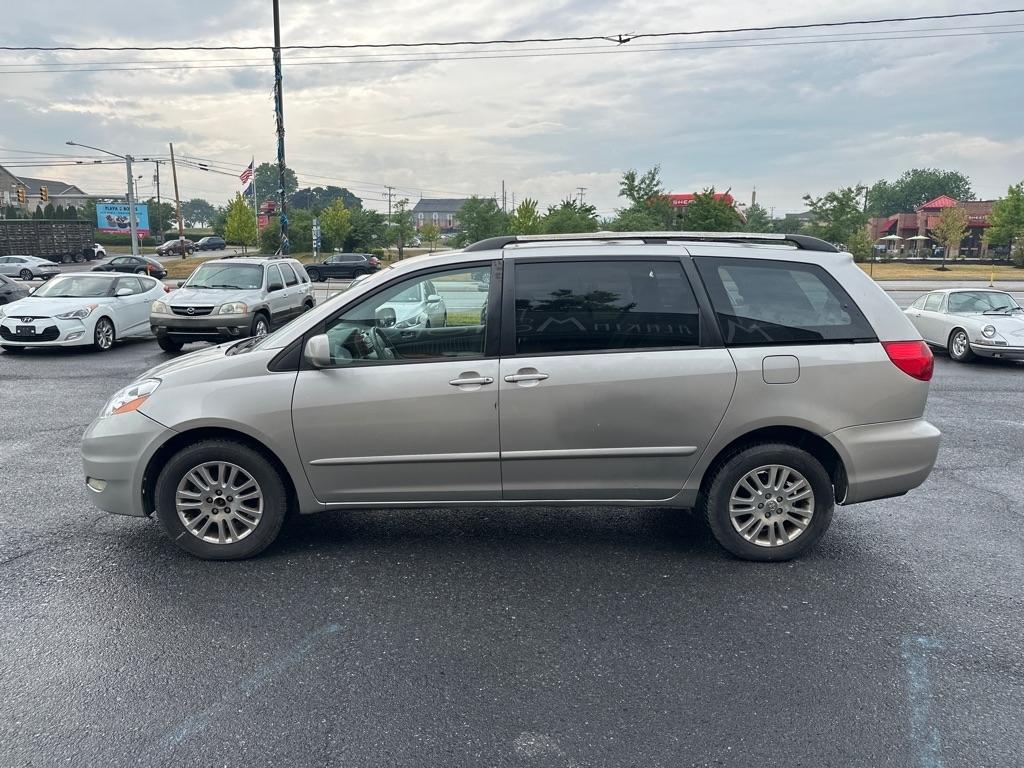 Toyota Sienna XLE AWD 2008