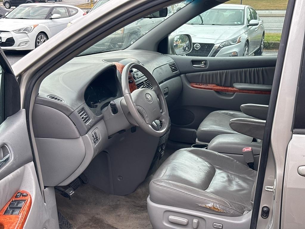 Toyota Sienna XLE AWD 2008