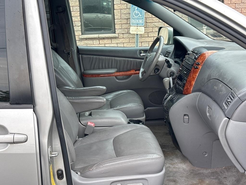 Toyota Sienna XLE AWD 2008