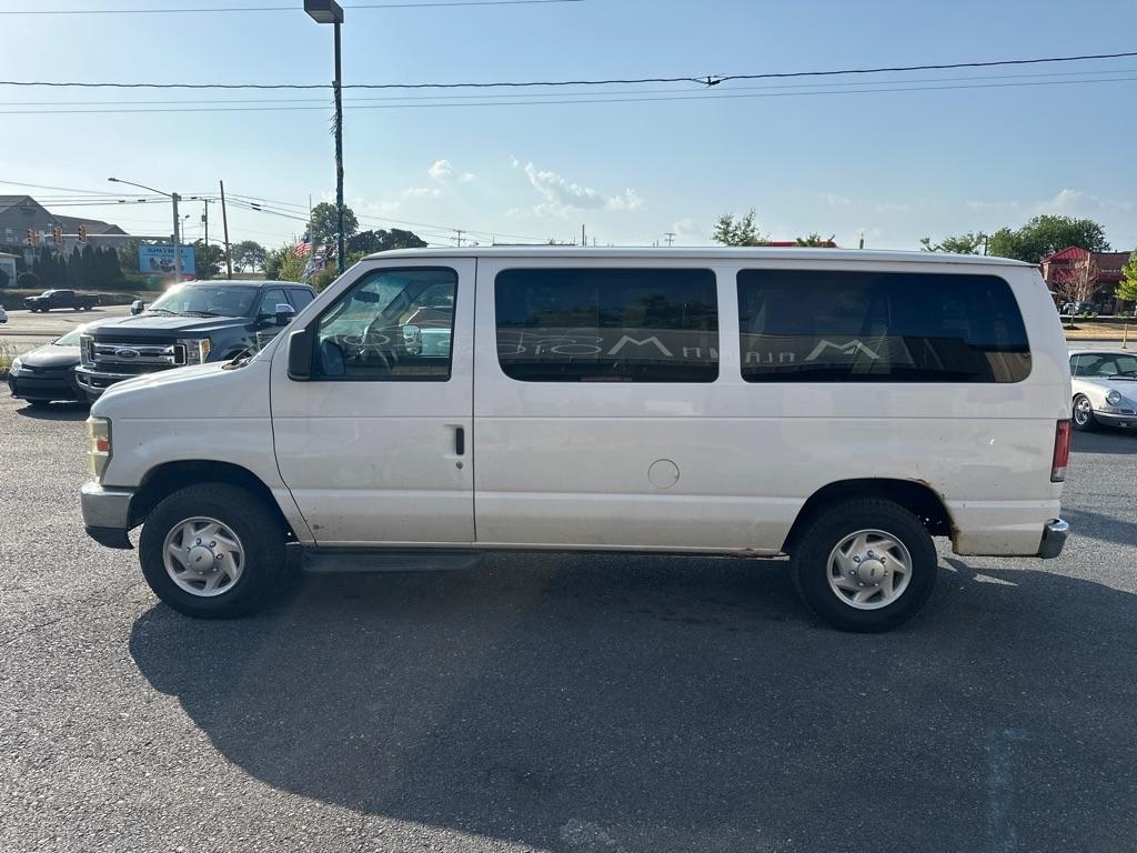 Ford Econoline E-150 2008