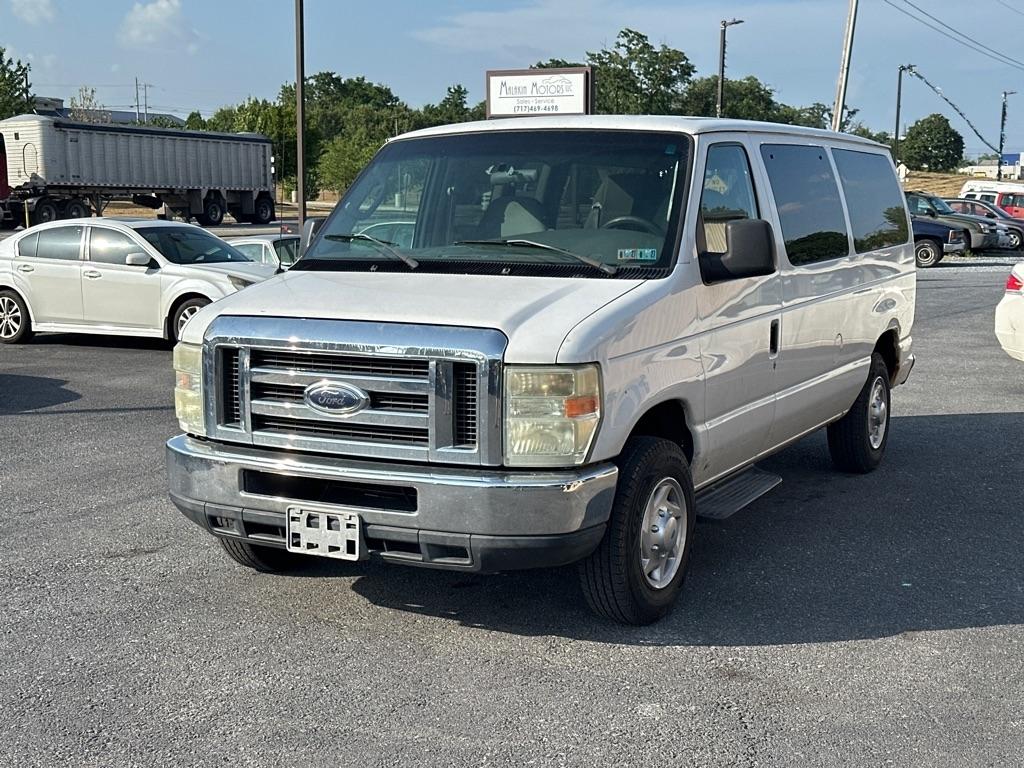 Ford Econoline E-150 2008