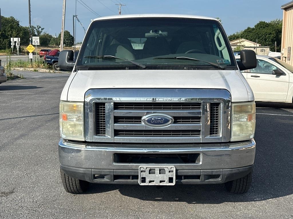 Ford Econoline E-150 2008