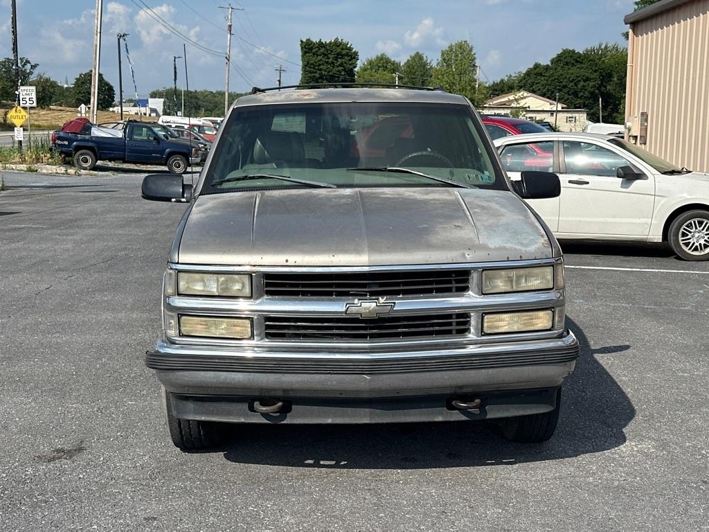 Chevrolet Tahoe 4-Door 4WD 1999