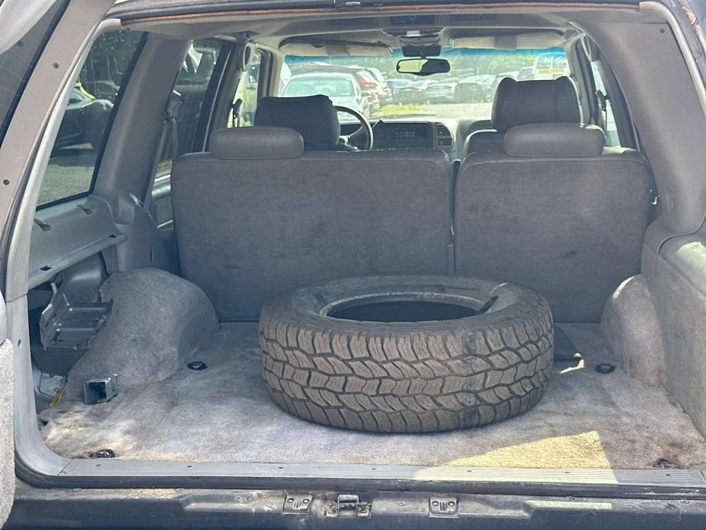 Chevrolet Tahoe 4-Door 4WD 1999