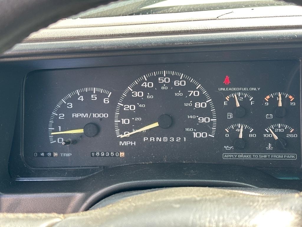 Chevrolet Tahoe 4-Door 4WD 1999