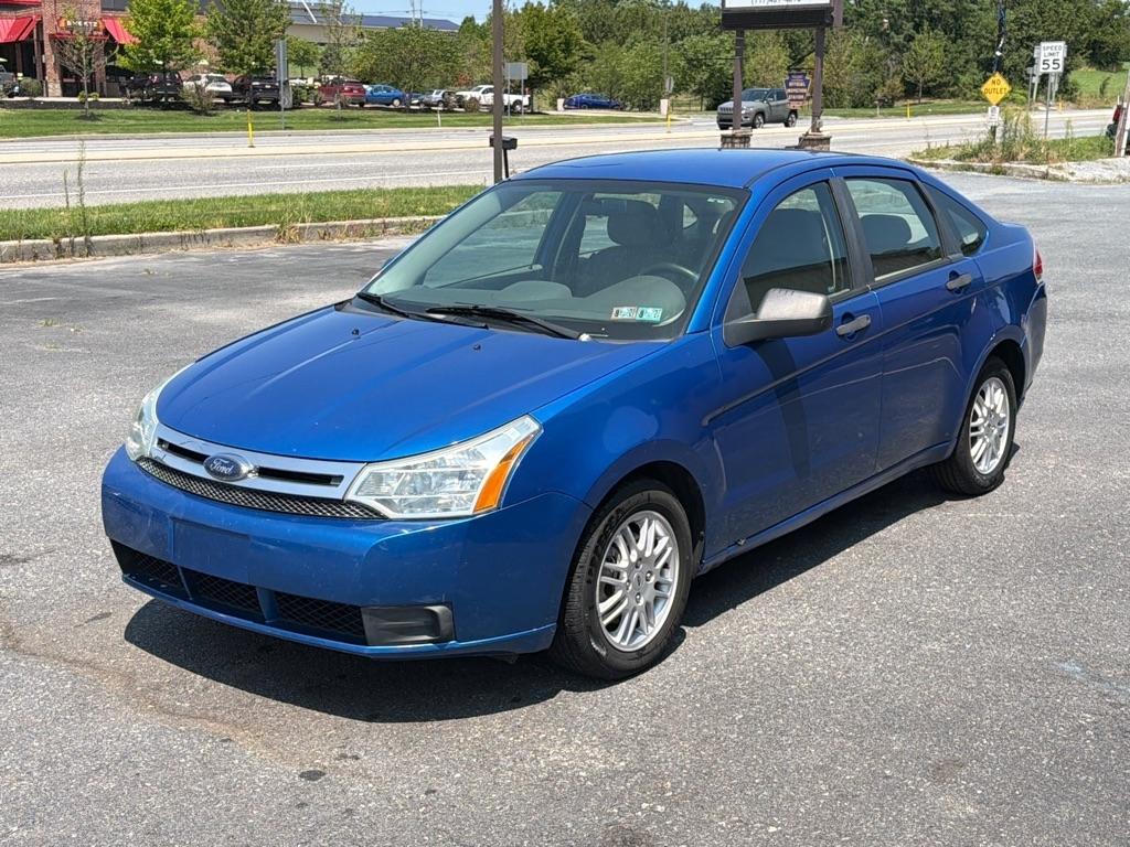 Ford Focus SE Sedan 2010