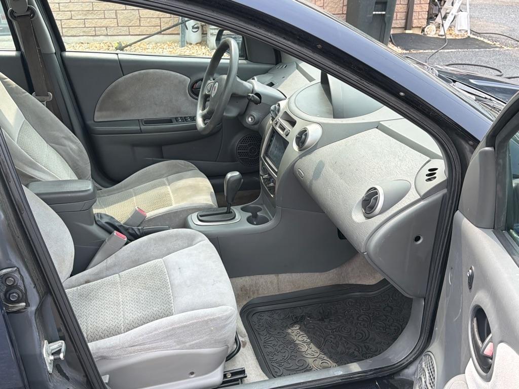 Saturn ION 3 Sedan Automatic 2007