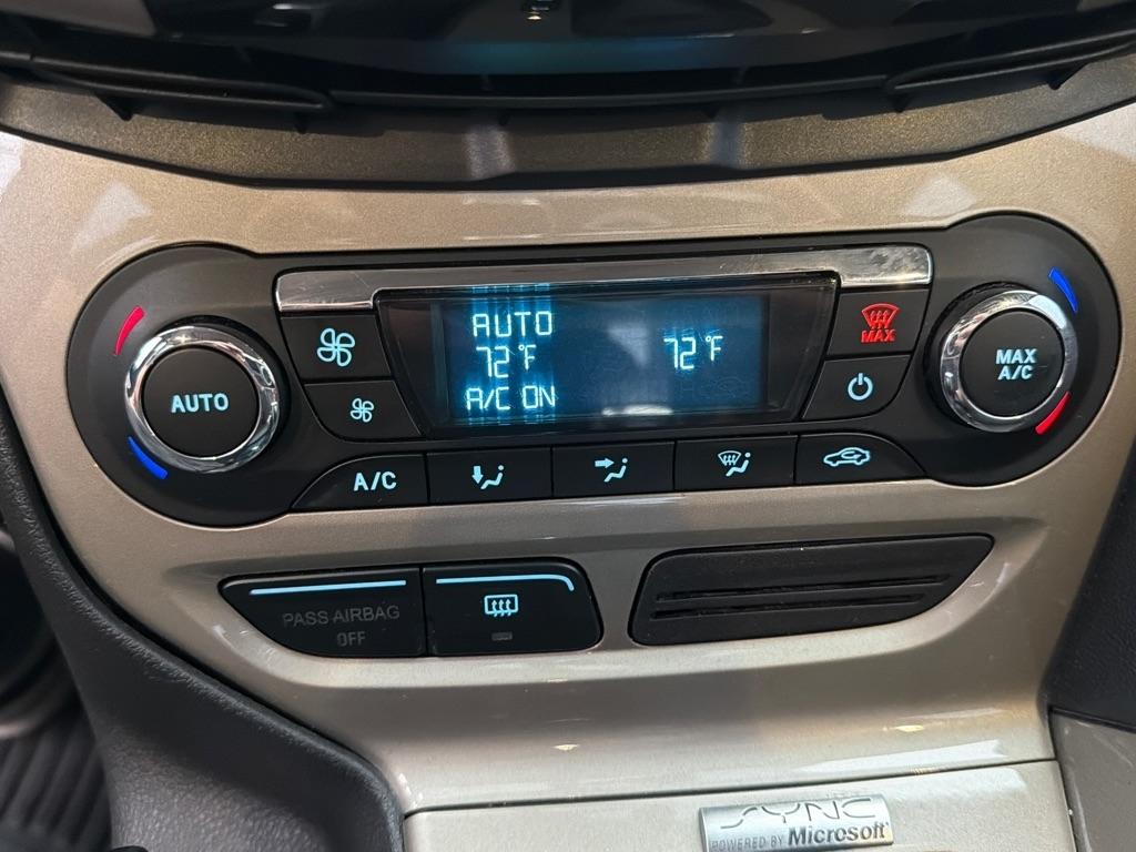 Ford Focus SEL Sedan 2012