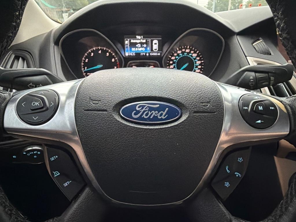 Ford Focus SEL Sedan 2012