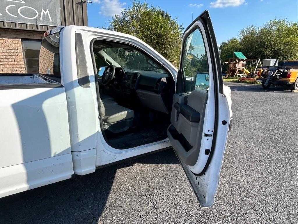 Ford F150 XL 6.5-ft. Bed 2WD 2017