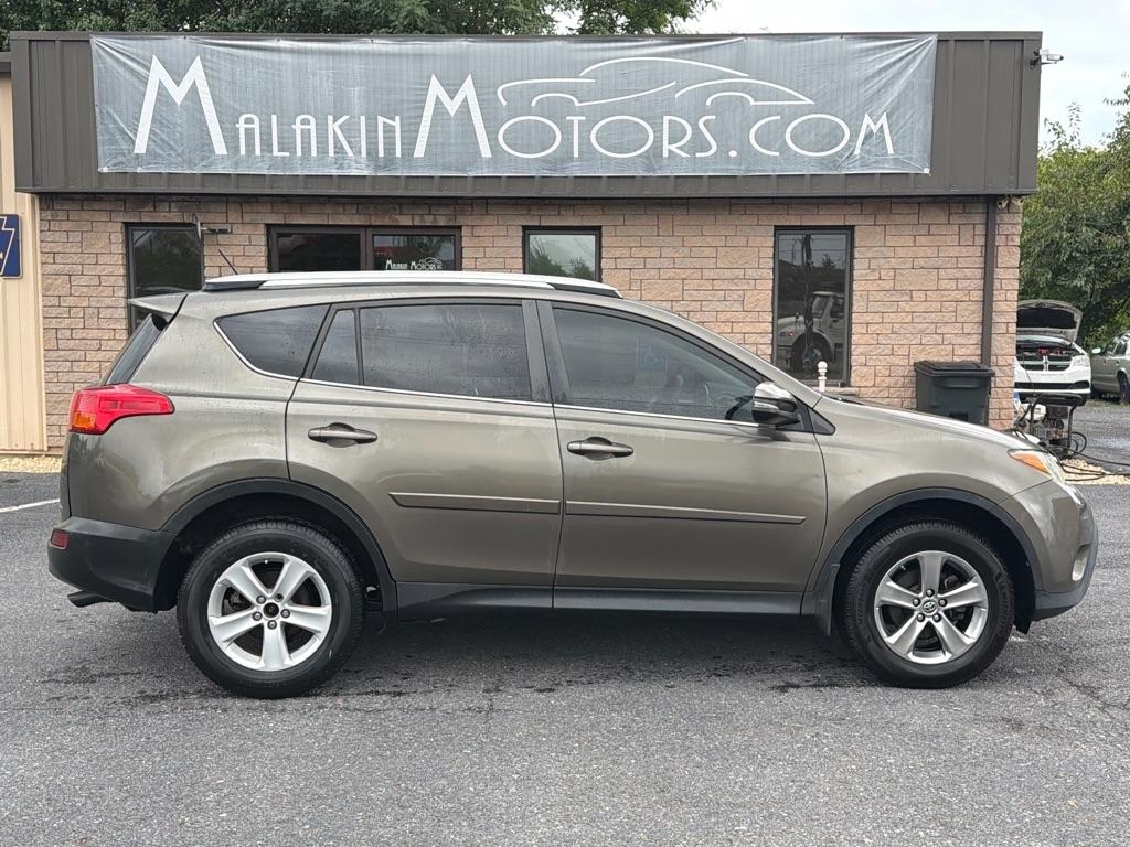 Toyota RAV4 XLE AWD 2015