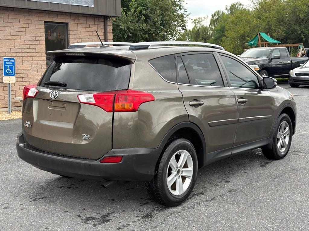 Toyota RAV4 XLE AWD 2015