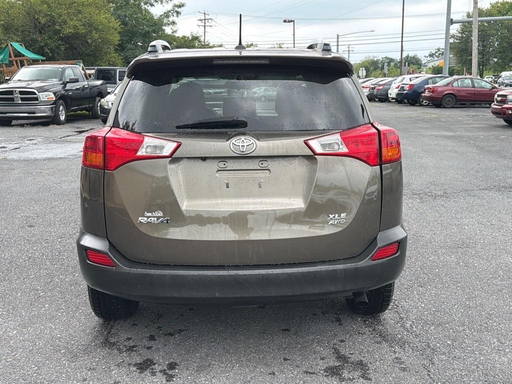 Toyota RAV4 XLE AWD 2015