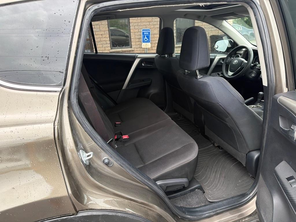 Toyota RAV4 XLE AWD 2015