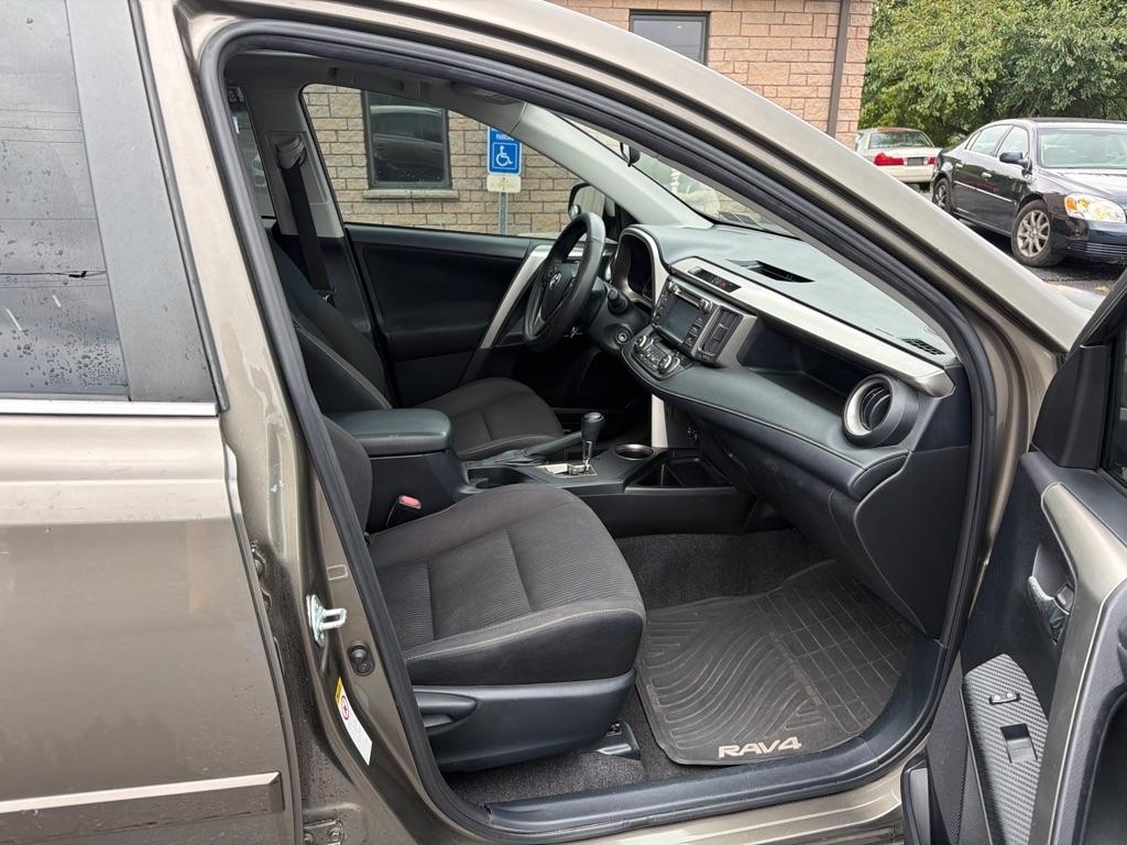 Toyota RAV4 XLE AWD 2015