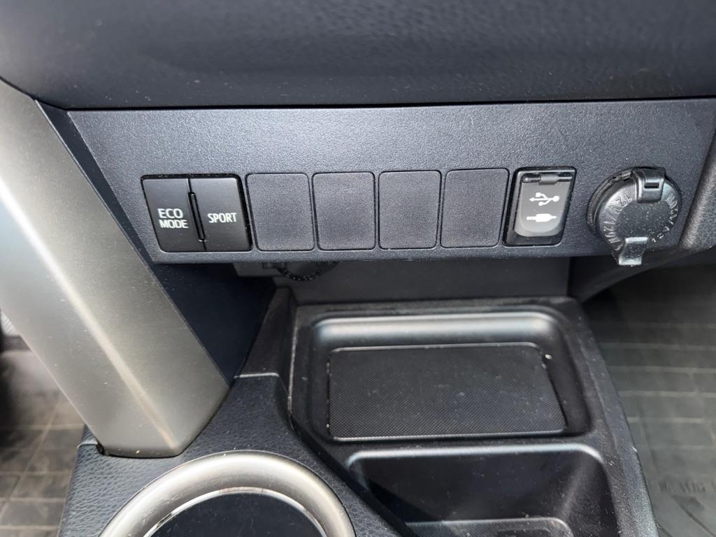 Toyota RAV4 XLE AWD 2015