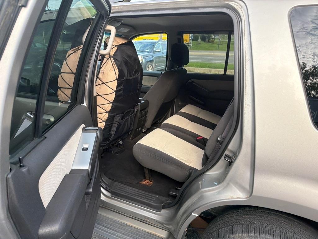 Mercury Mountaineer Base 4.0L 2WD 2008