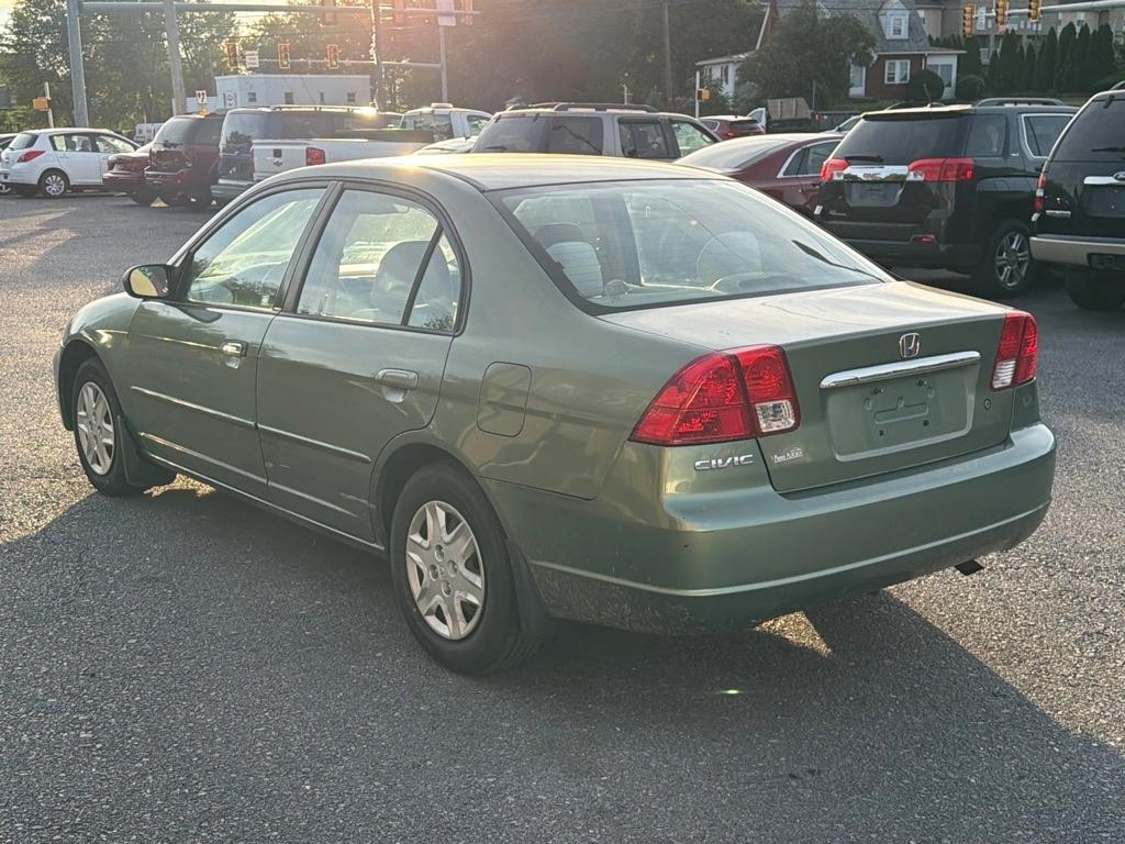 Honda Civic LX Sedan 4-spd AT 2003