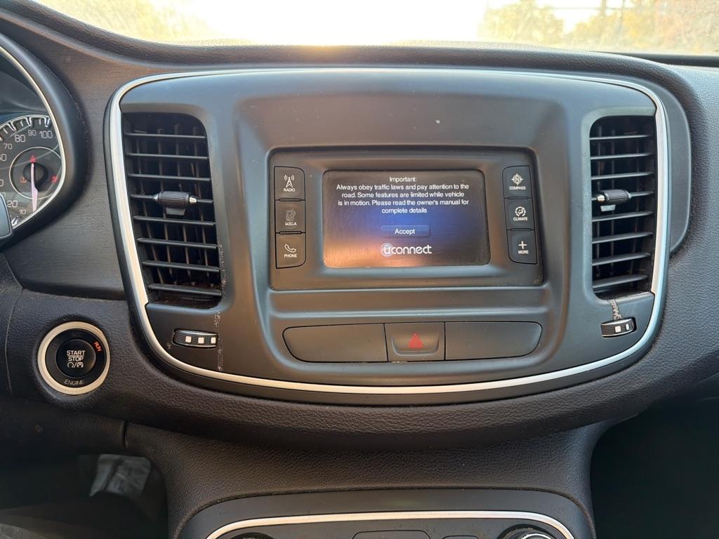 Chrysler 200 Limited 2015