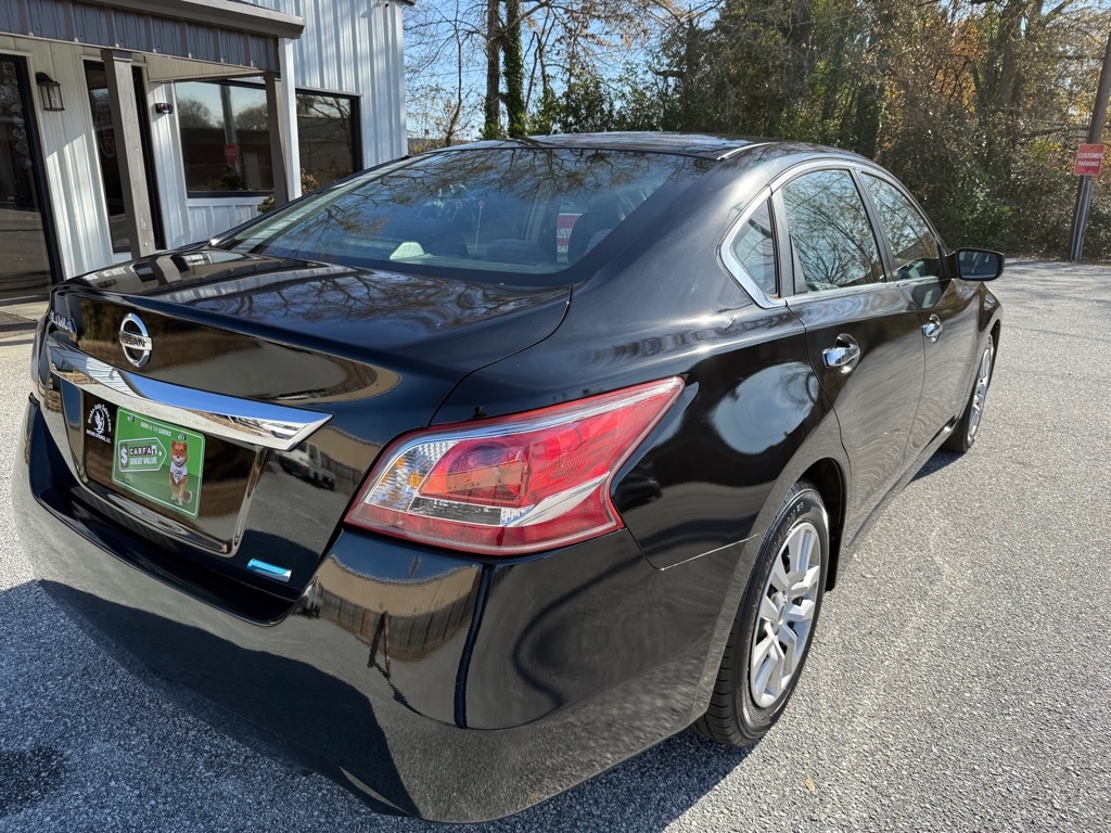 Nissan Altima 4dr Sdn I4 2.5 2013