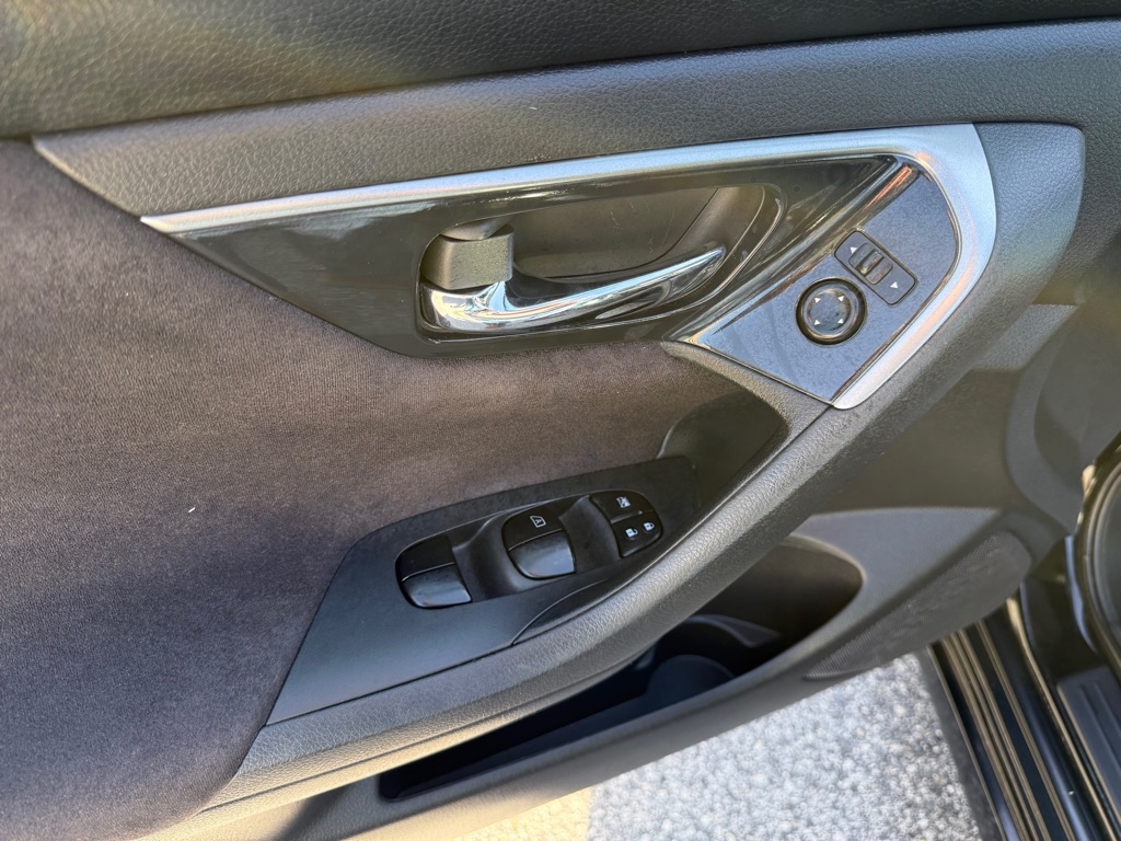 Nissan Altima 4dr Sdn I4 2.5 2013