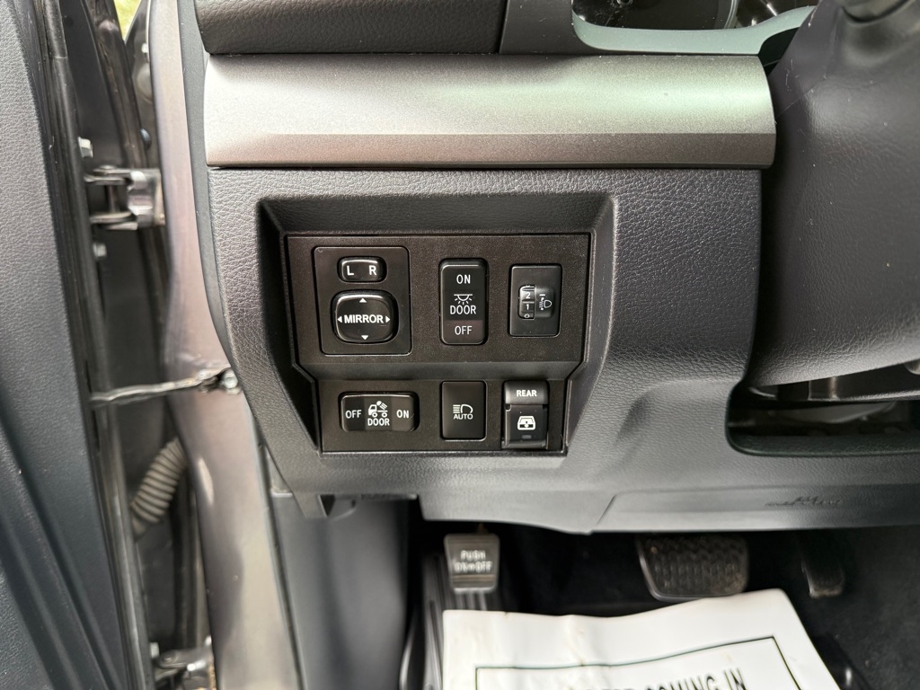 Toyota Tundra 2WD 1794 Edition CrewMax 5.5' Bed 5.7L (Natl) 2018