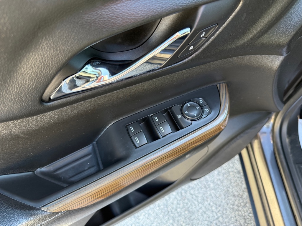 GMC Acadia FWD 4dr SLE w/SLE-1 2017