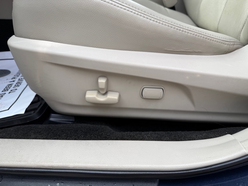 Subaru Outback 4dr Wgn H4 Auto 2.5i Limited 2013