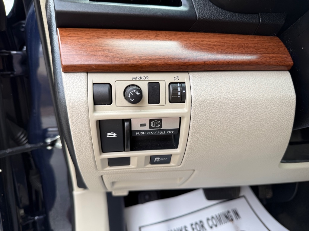 Subaru Outback 4dr Wgn H4 Auto 2.5i Limited 2013