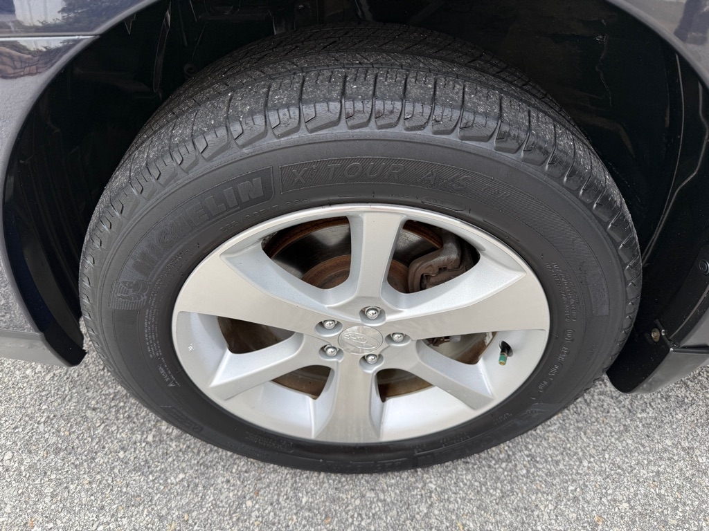 Subaru Outback 4dr Wgn H4 Auto 2.5i Limited 2013