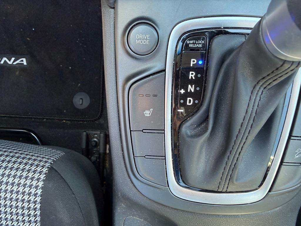 Hyundai Kona SEL Auto AWD 2021