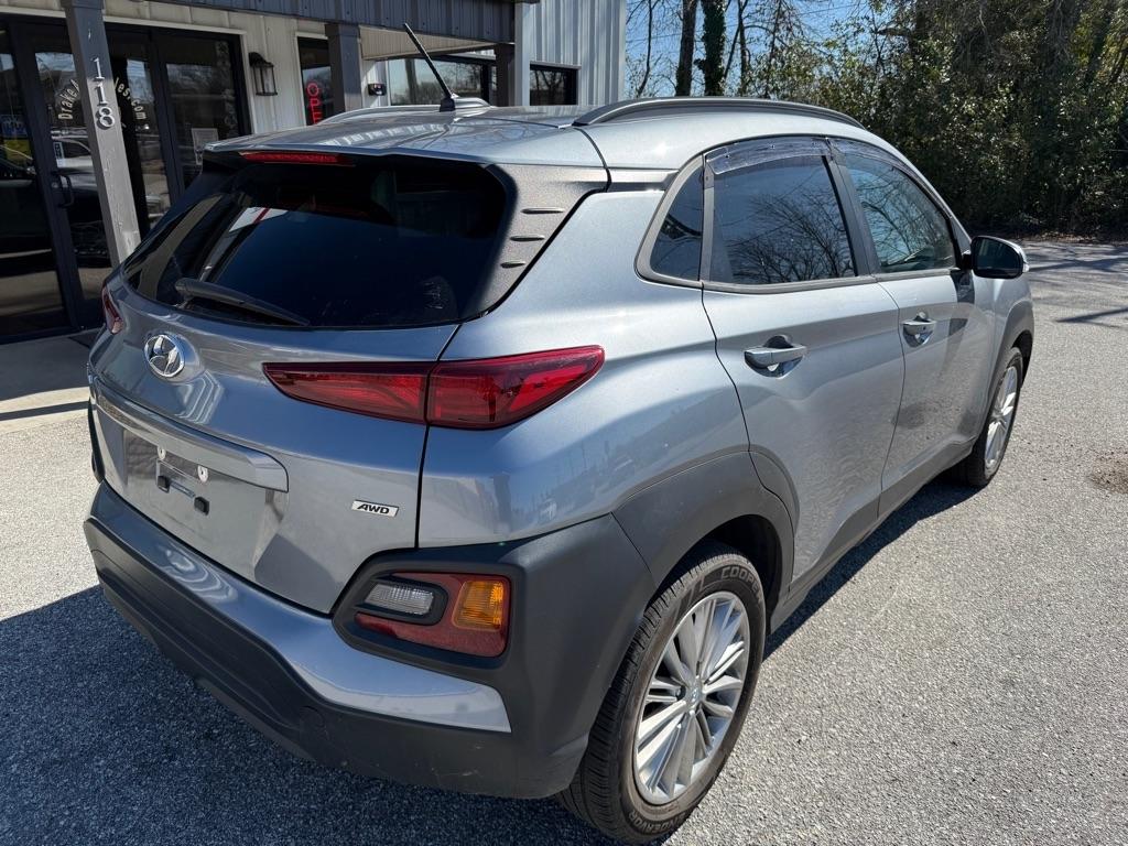 Hyundai Kona SEL Auto AWD 2021