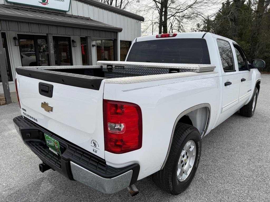 Chevrolet Silverado 1500 2WD Crew Cab 143.5" LT 2011