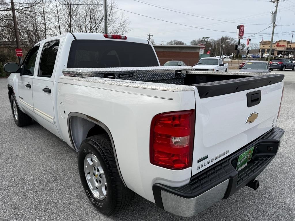 Chevrolet Silverado 1500 2WD Crew Cab 143.5" LT 2011