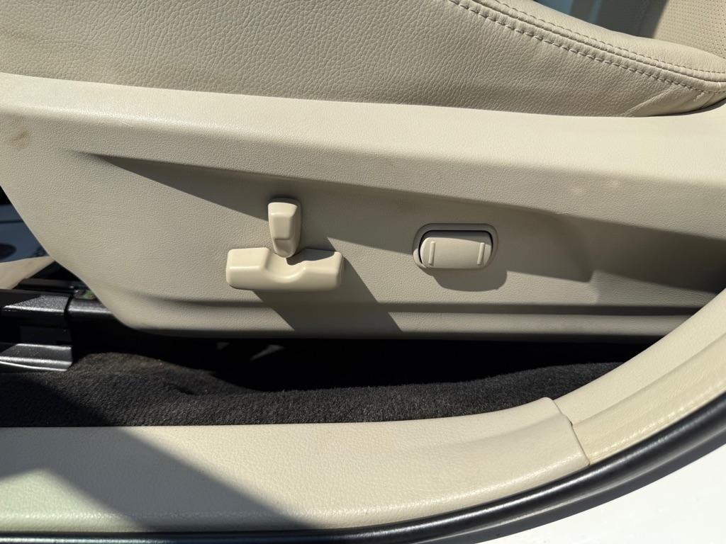 Subaru Outback 4dr Wgn H4 Auto 2.5i Limited 2013