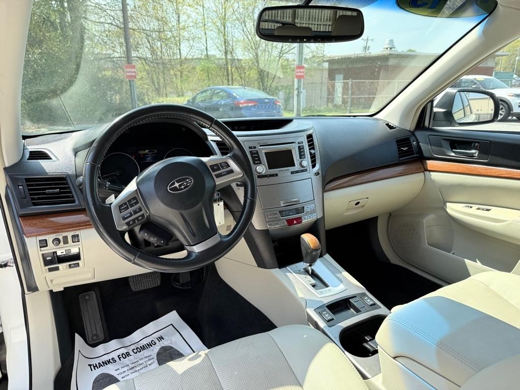 Subaru Outback 4dr Wgn H4 Auto 2.5i Limited 2013