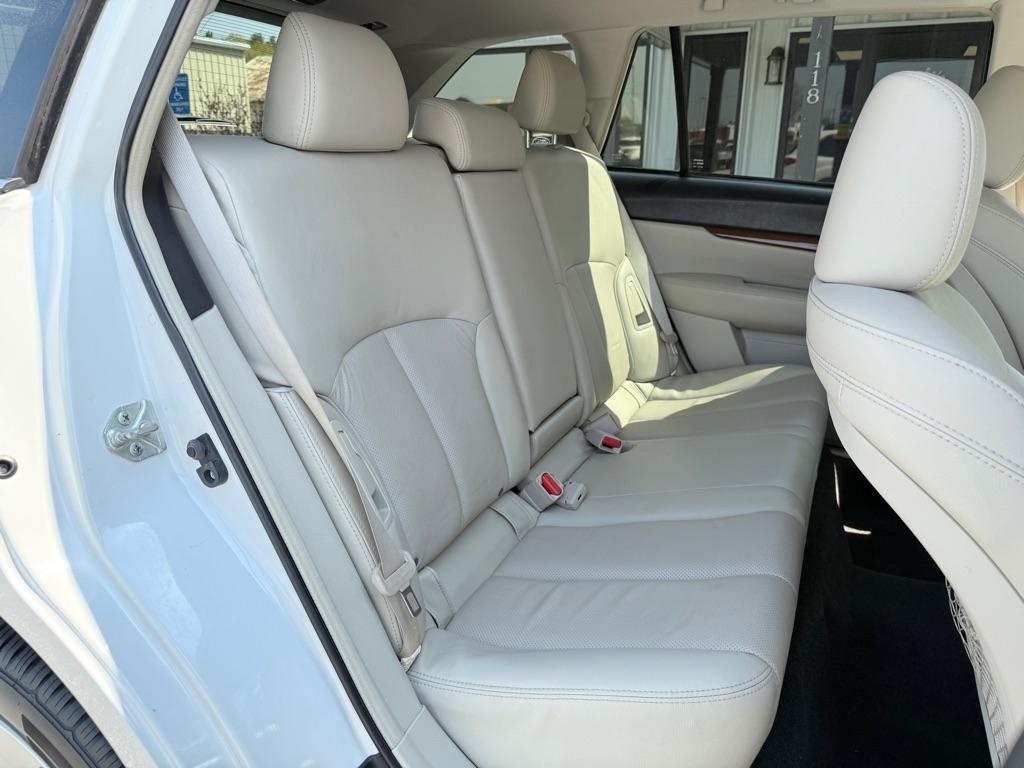 Subaru Outback 4dr Wgn H4 Auto 2.5i Limited 2013