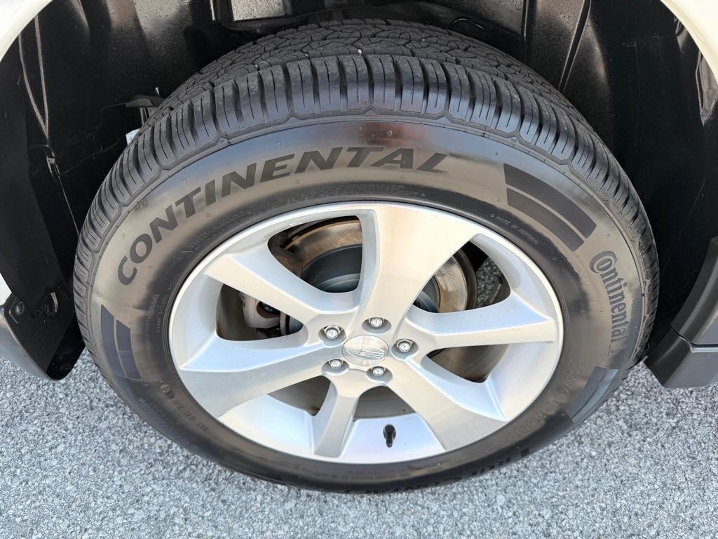 Subaru Outback 4dr Wgn H4 Auto 2.5i Limited 2013