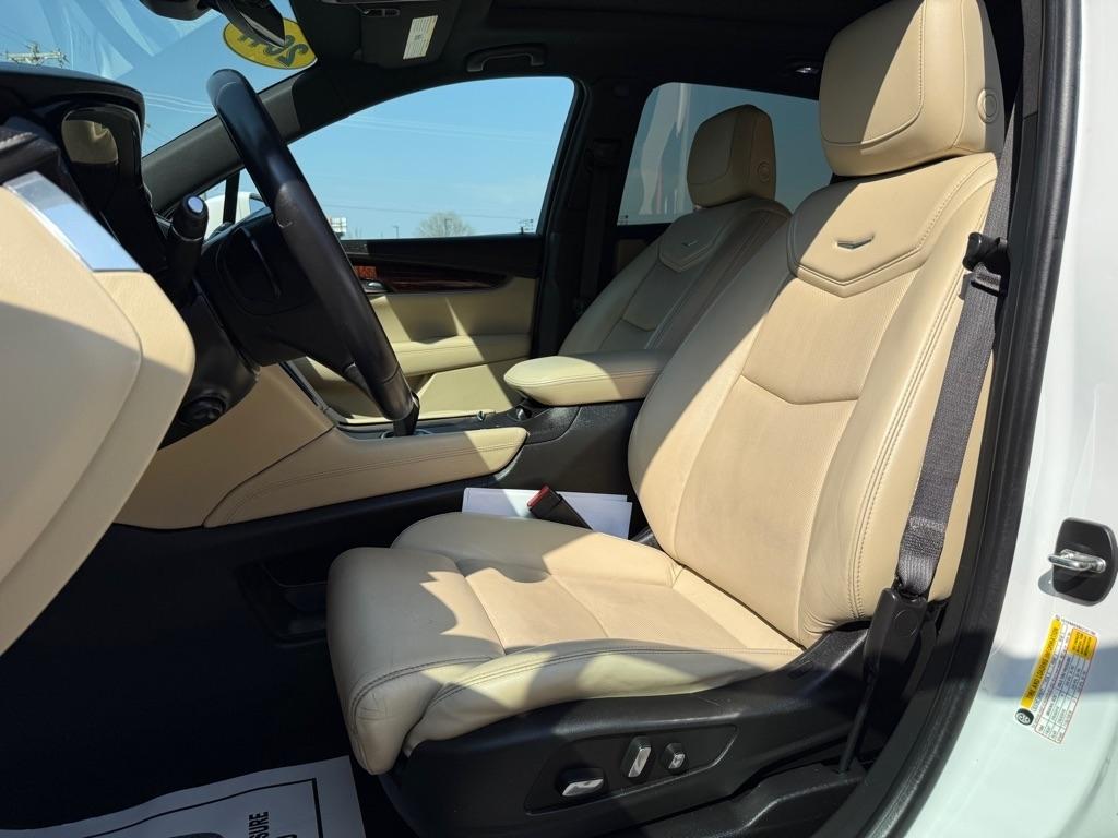 Cadillac XT5 FWD 4dr Luxury 2017