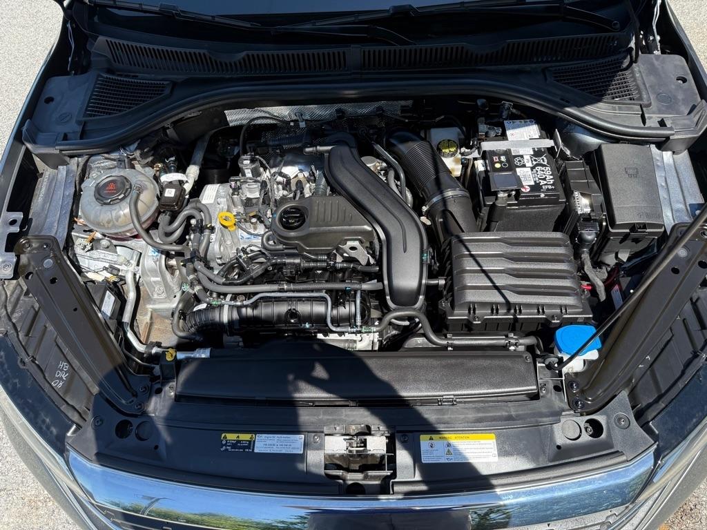 Volkswagen Jetta SE Auto 2024