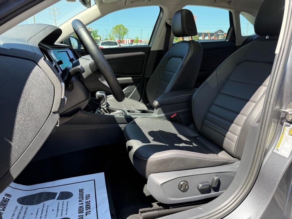 Volkswagen Jetta SE Auto 2024