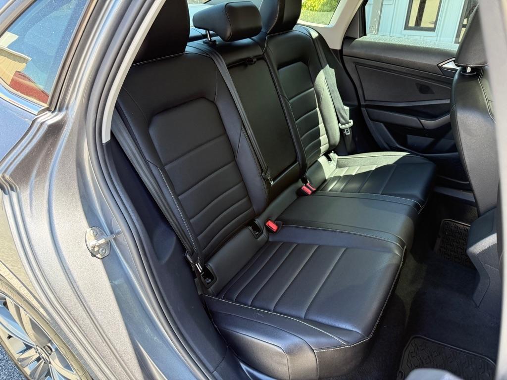 Volkswagen Jetta SE Auto 2024