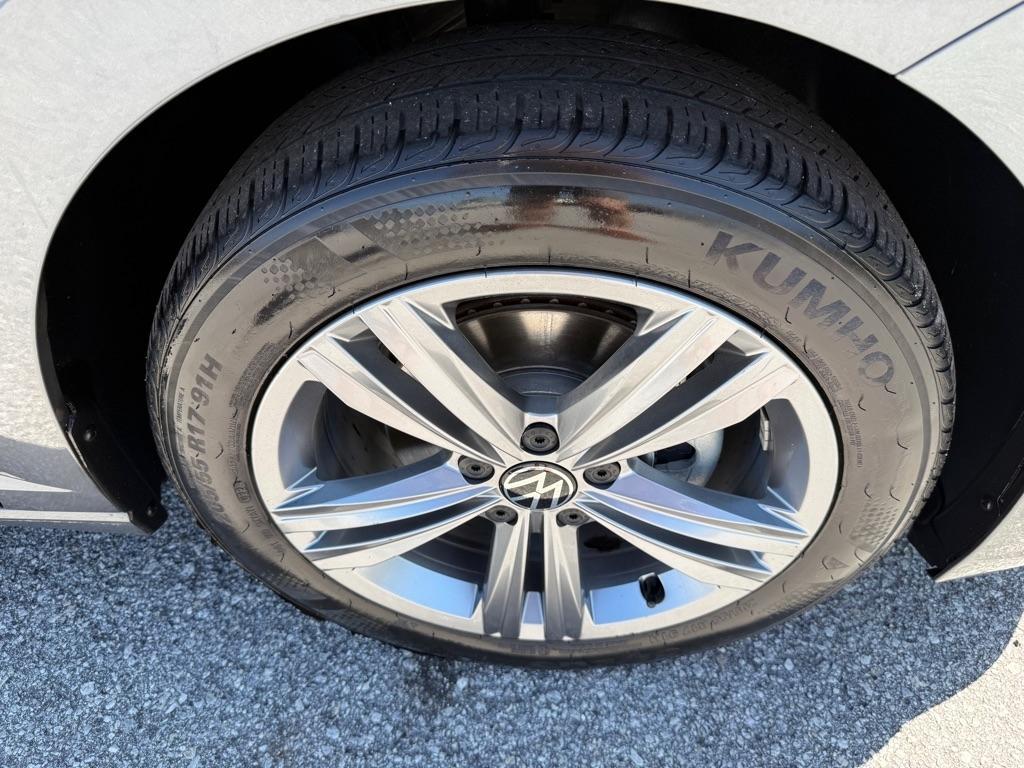 Volkswagen Jetta SE Auto 2024