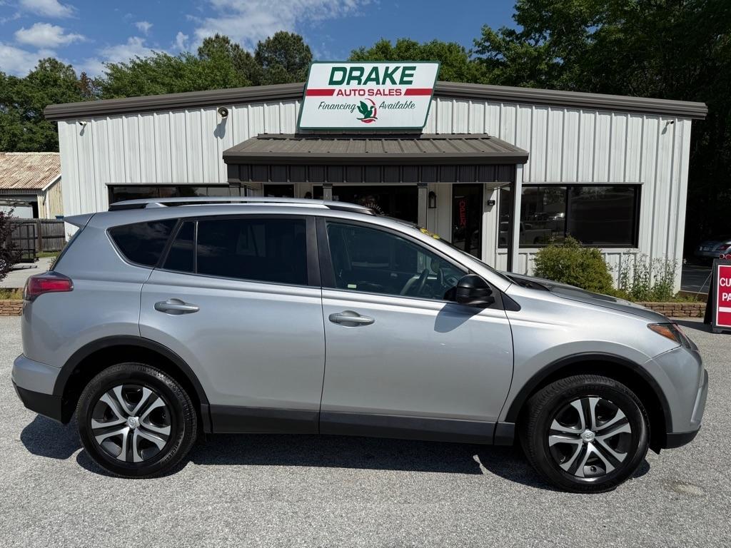 Toyota RAV4 FWD 4dr LE (Natl) 2016