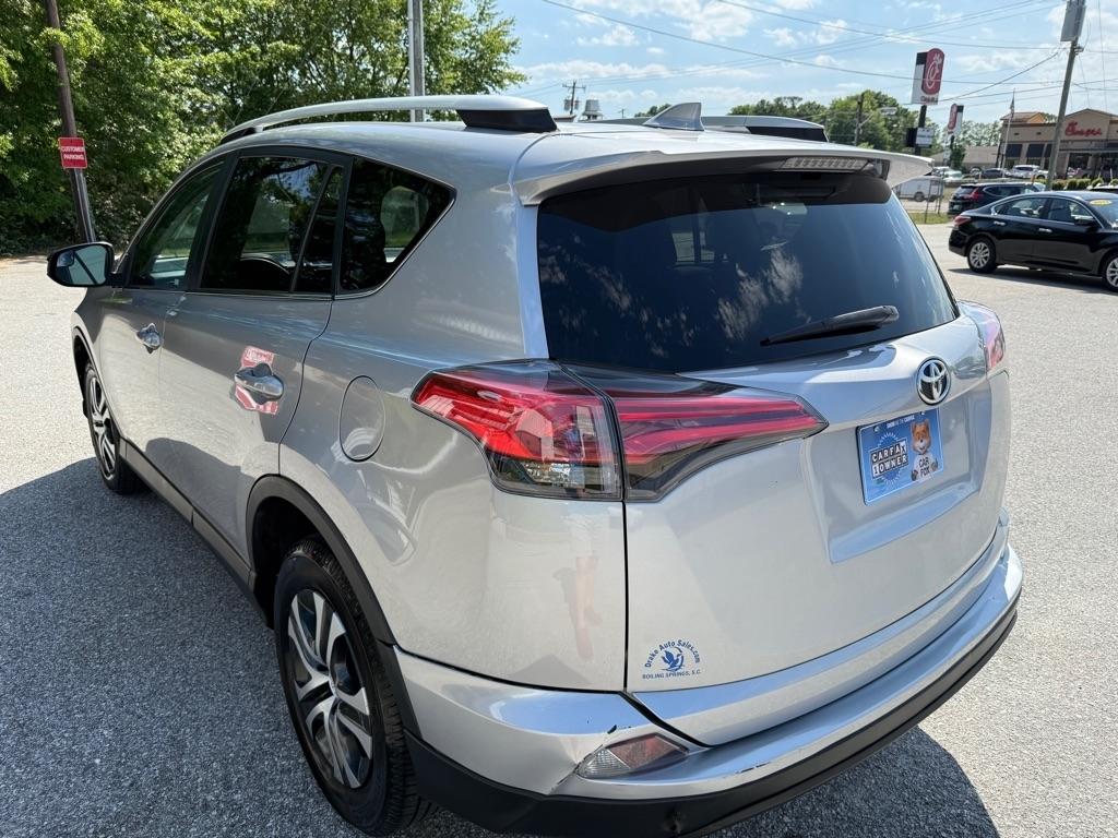 Toyota RAV4 FWD 4dr LE (Natl) 2016