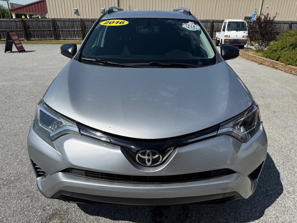 Toyota RAV4 FWD 4dr LE (Natl) 2016