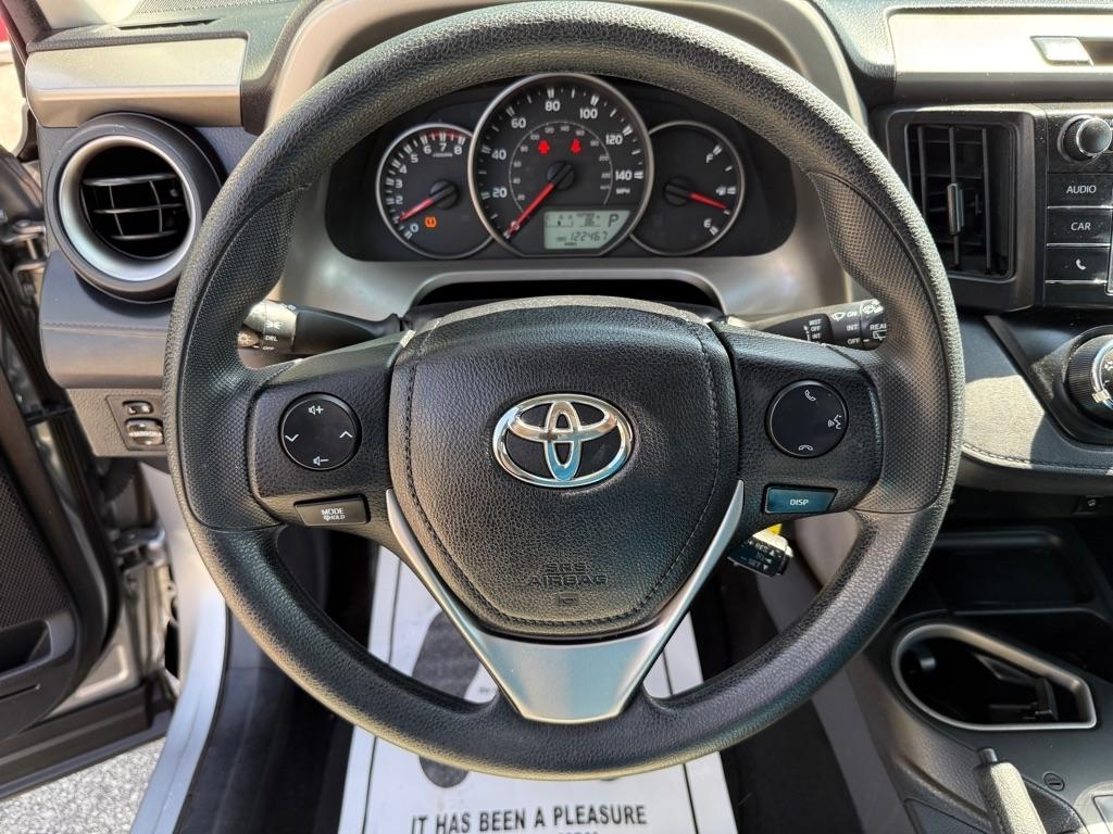Toyota RAV4 FWD 4dr LE (Natl) 2016