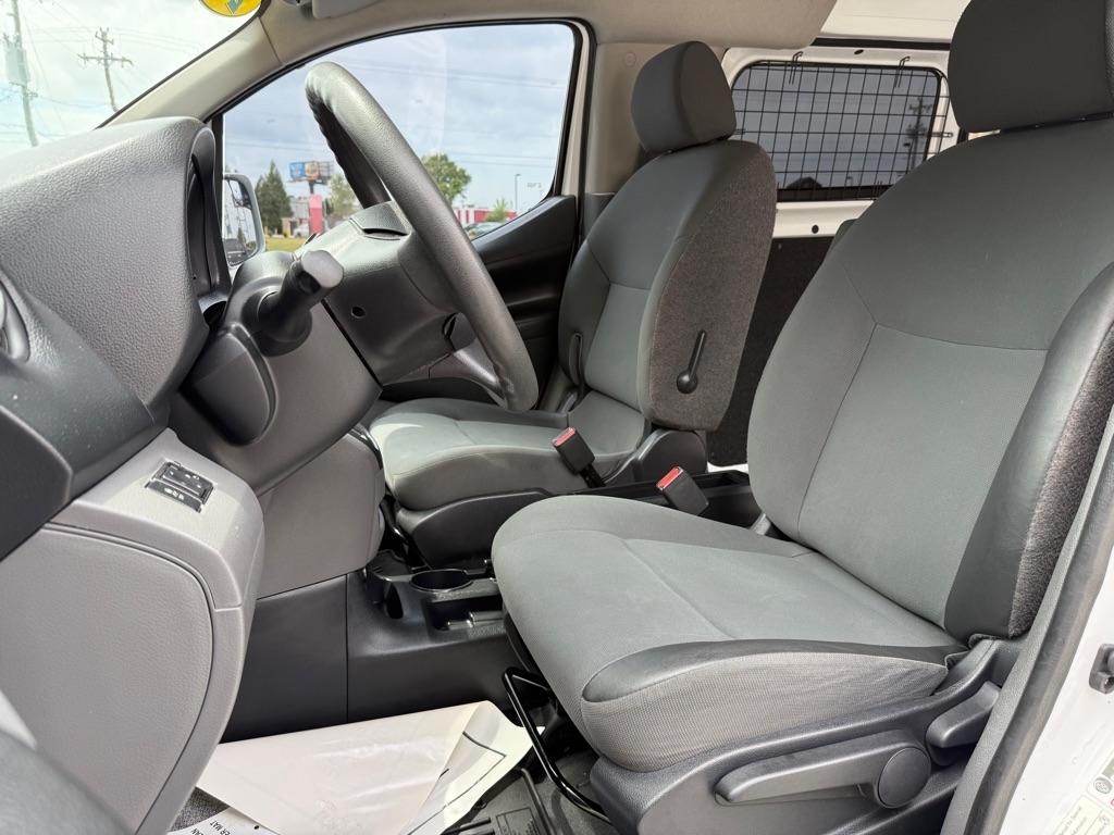Chevrolet City Express Cargo Van FWD 115" LT 2015