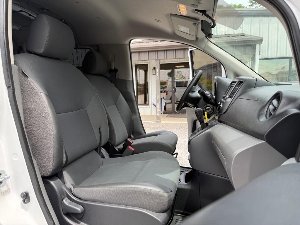 Chevrolet City Express Cargo Van FWD 115" LT 2015